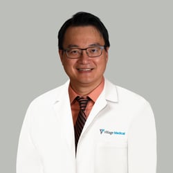 Professional headshot of Cuong 
