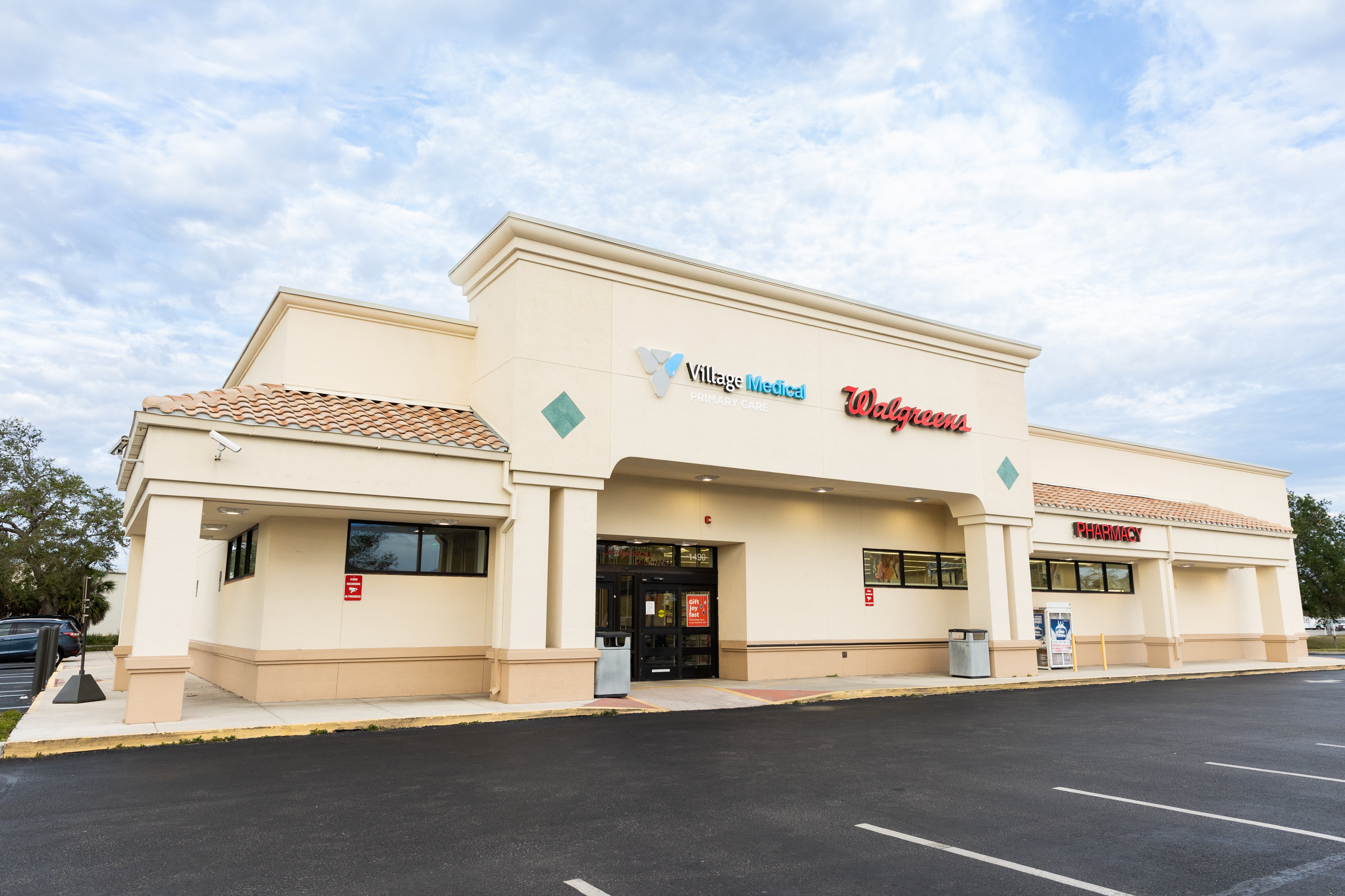 Village Medical at Walgreens - Venice (Permanently Closed) - 1494 US Highway 41 Byp. S,  Venice, FL, 34285.